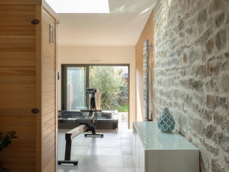 DISCRETION & COCOONING - 9