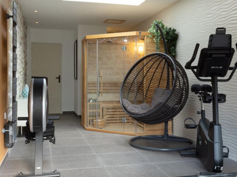 DISCRETION & COCOONING - 10