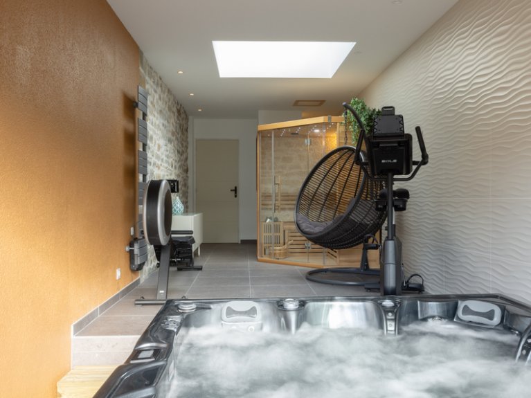 DISCRETION & COCOONING - 11